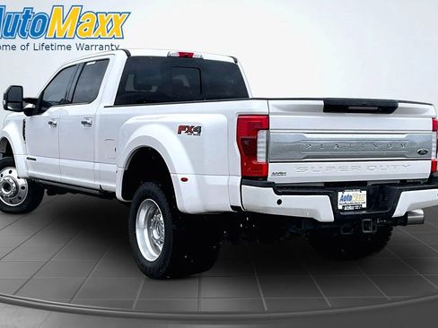 Used 2017 Ford F450 Platinum w/ Platinum Ultimate Package AWD/4WD image 5