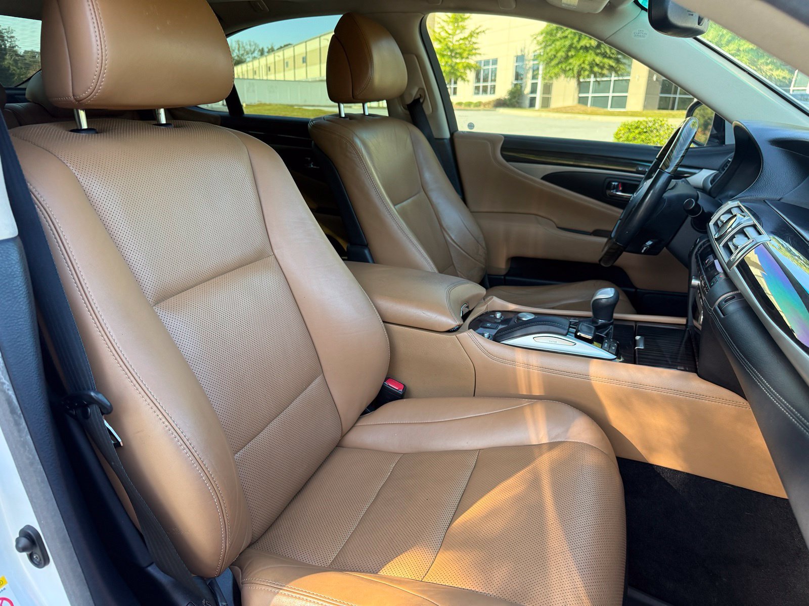 Used 2017 Lexus LS 460 w/ Comfort Package RWD image 38