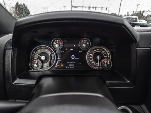 Used 2018 RAM 1500 Limited image 15