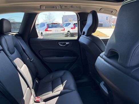 Certified 2023 Volvo XC60 B5 Plus w/ Climate Package image 10