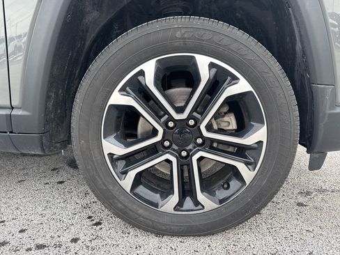 Used 2022 Jeep Compass Limited image 12