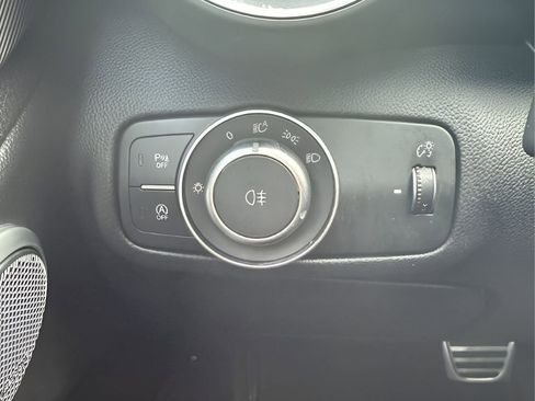 Used 2017 Alfa Romeo Giulia Ti w/ TI 19" Sport Package image 17