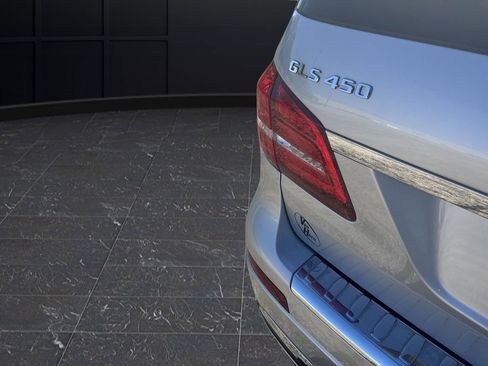 Used 2017 Mercedes-Benz GLS 450 4MATIC image 36