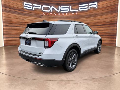 New 2026 Ford Explorer Active w/ Active Comfort Package image 6