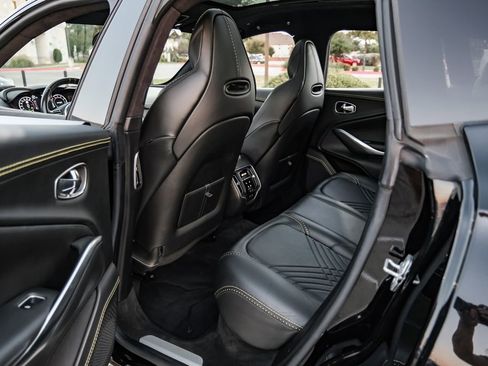 Used 2021 Aston Martin DBX image 41