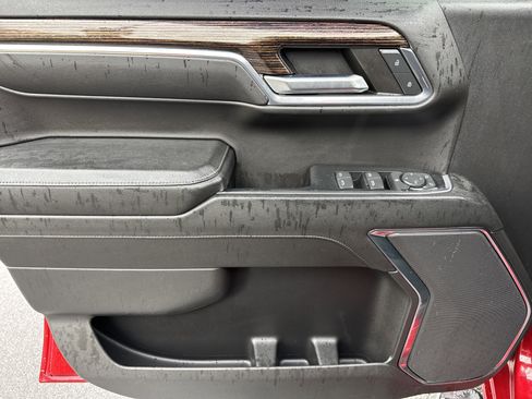 Used 2024 GMC Sierra 1500 Elevation image 14