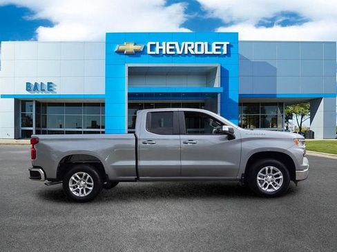 Used 2024 Chevrolet Silverado 1500 LT RWD image 2