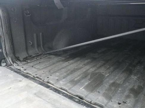 Used 2017 Chevrolet Silverado 1500 High Country AWD/4WD image 19