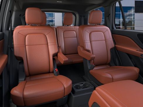 New 2026 Lincoln Aviator Reserve w/ Jet Appearance Package AWD/4WD image 11