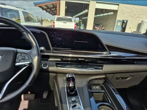 Used 2023 Cadillac Escalade Sport image 6