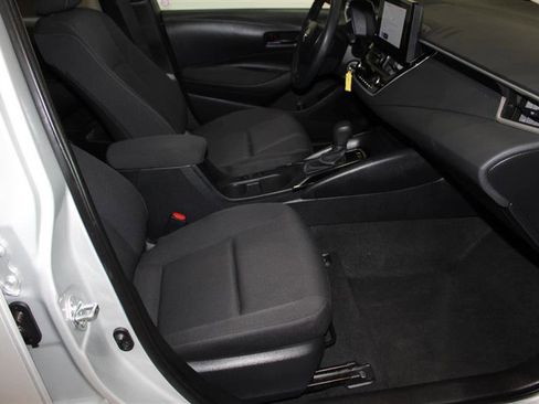 Used 2024 Toyota Corolla LE image 19