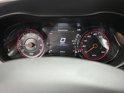Used 2019 Dodge Charger R/T w/ Blacktop Package RWD image 11