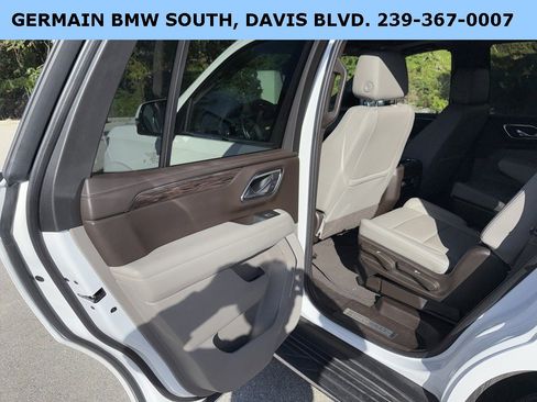 Used 2021 Chevrolet Tahoe LT w/ LT Signature Package image 30