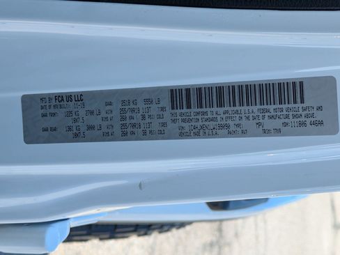 Used 2020 Jeep Wrangler Unlimited Sahara AWD/4WD image 33