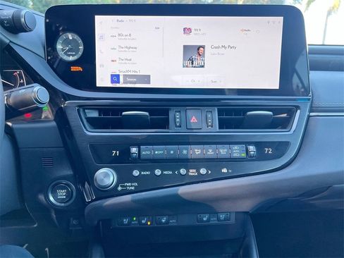 Certified 2023 Lexus ES 350 w/ Premium Package image 17