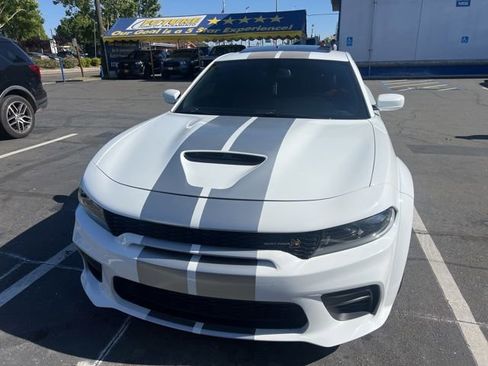 Used 2022 Dodge Charger Scat Pack RWD image 2