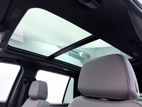 Used 2025 Chevrolet Tahoe Z71 w/ Comfort Package image 5