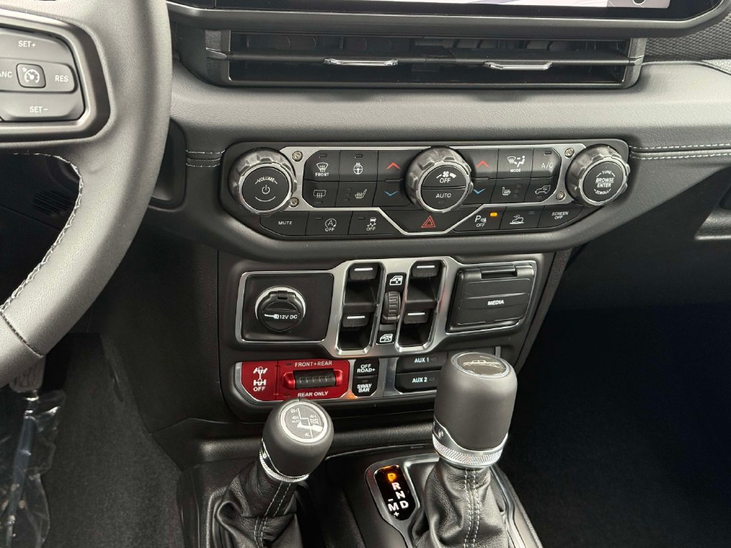 New 2026 Jeep Gladiator Rubicon AWD/4WD image 16