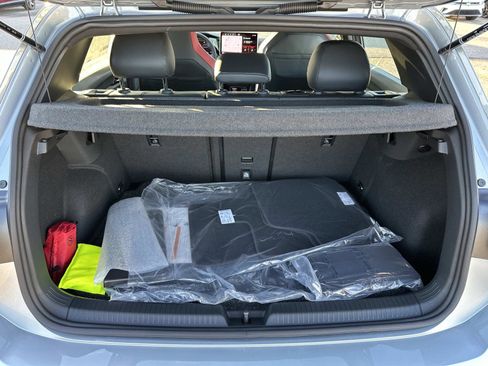 New 2026 Volkswagen GTI SE image 10