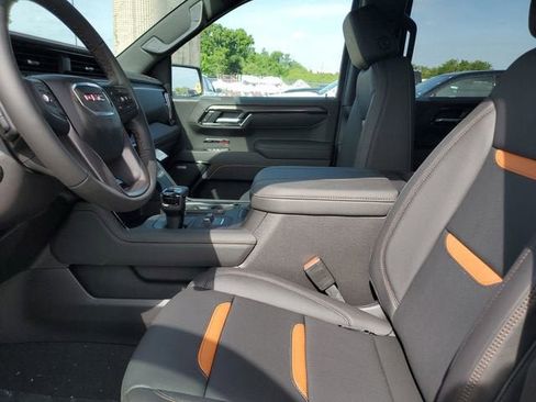 New 2026 GMC Sierra 1500 AT4 w/ AT4 Premium Package AWD/4WD image 20