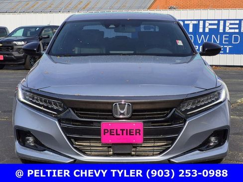 Used 2021 Honda Accord Sport image 2
