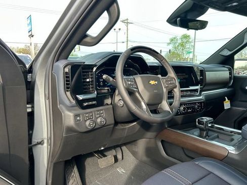 New 2026 Chevrolet Silverado 1500 High Country w/ Technology Package AWD/4WD image 25