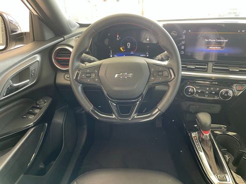 Used 2024 Chevrolet Trax RS w/ Driver Confidence Package image 12