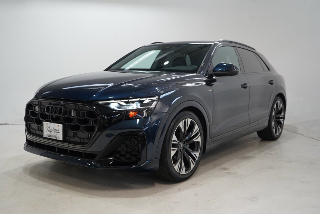 Used 2025 Audi Q8 Premium Plus AWD/4WD image 3