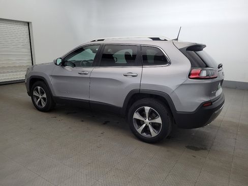 Used 2019 Jeep Cherokee Limited image 3