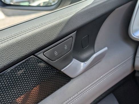 Used 2026 Volkswagen Tiguan SE R-Line image 27