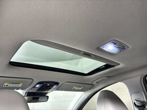 Used 2025 Hyundai Tucson SEL FWD image 16