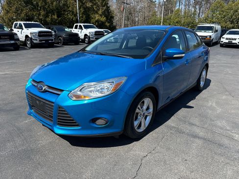 Used 2014 Ford Focus SE w/ SE Winter Package image 7