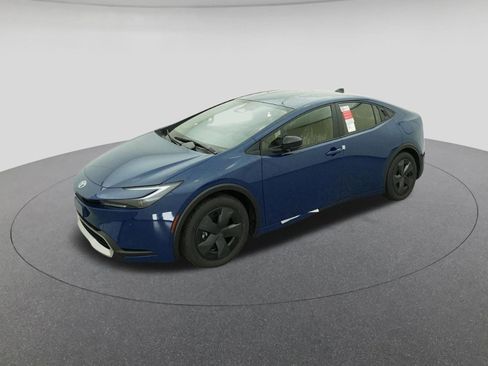New 2026 Toyota Prius Plug-In Hybrid FWD image 1