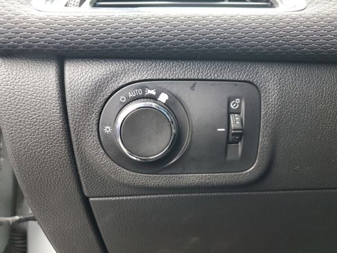 Used 2016 Chevrolet Cruze LS image 26