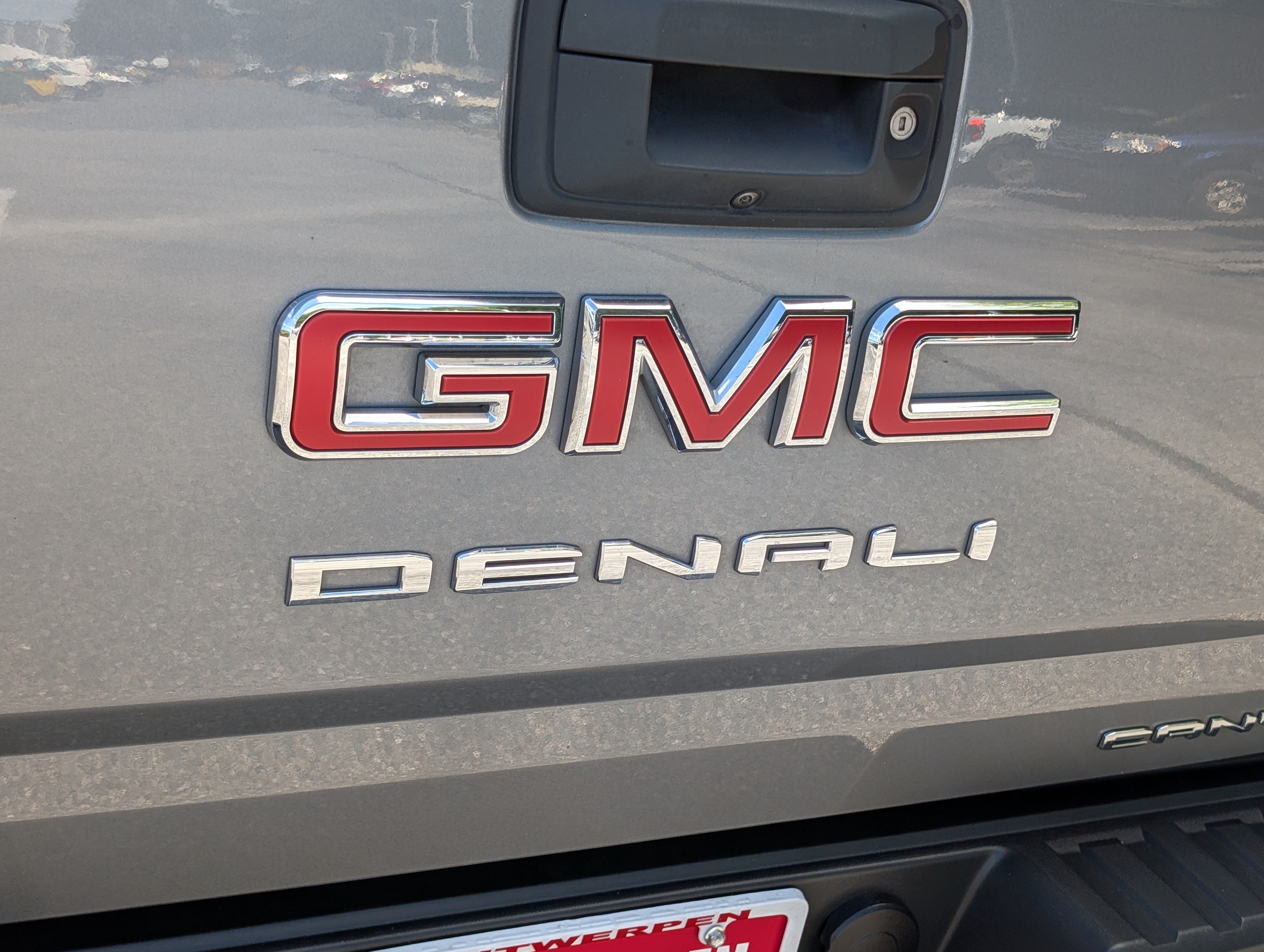 Used 2022 GMC Canyon Denali AWD/4WD image 9