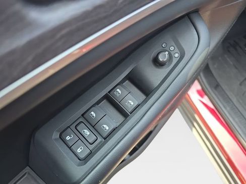 Used 2023 Jeep Grand Cherokee L Limited w/ Black Appearance Package AWD/4WD image 21