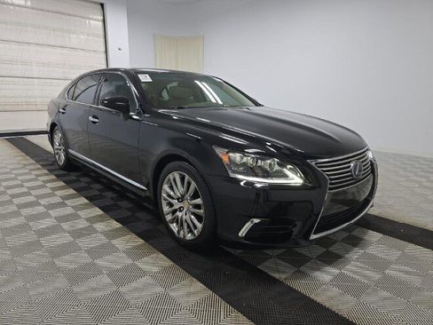 Used 2016 Lexus LS 460 L image 3