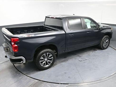 Used 2024 Chevrolet Silverado 1500 LT image 44