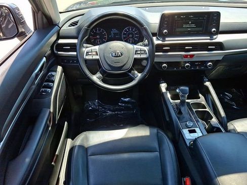 Used 2021 Kia Telluride S FWD image 13