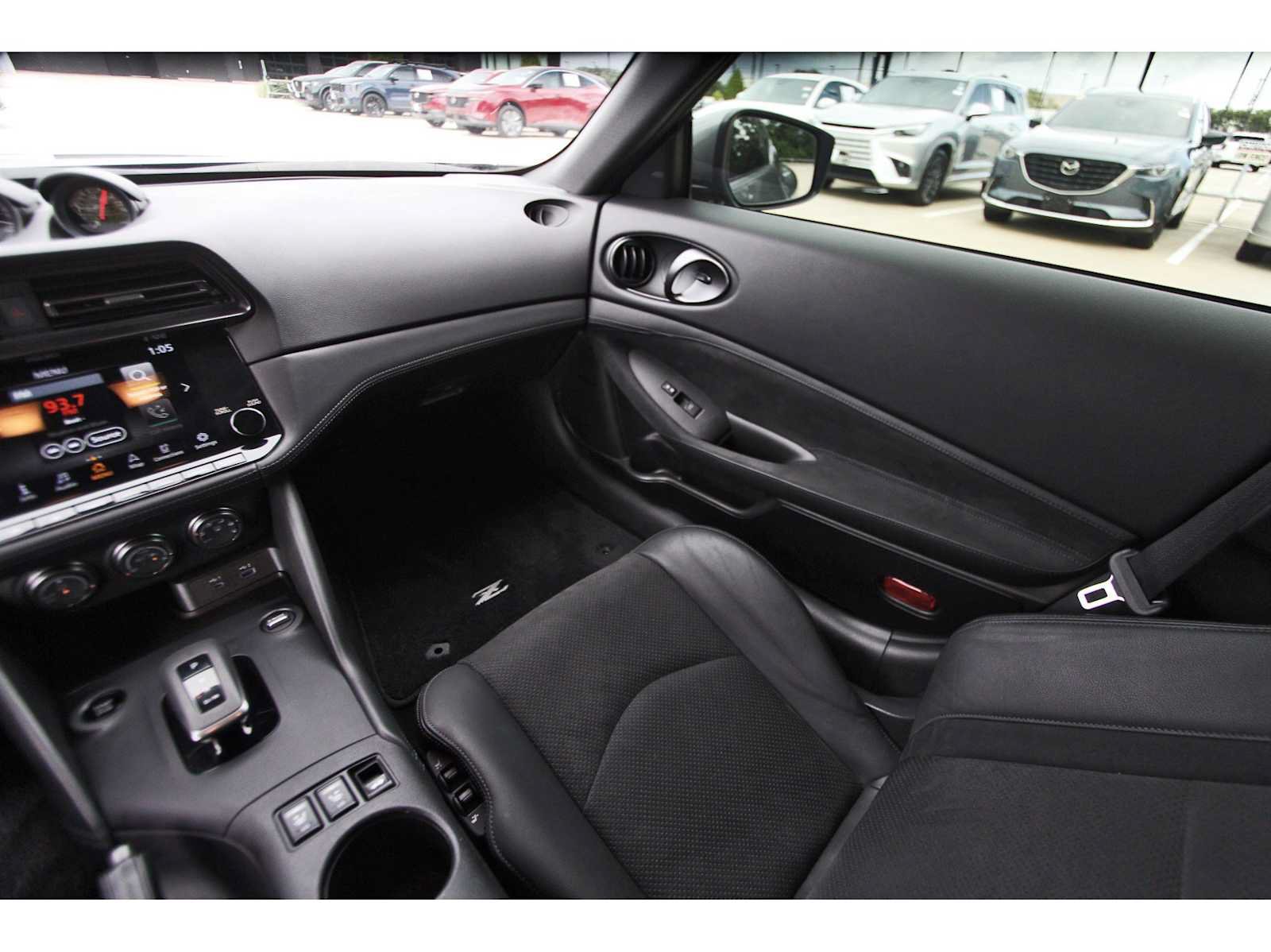 Used 2024 Nissan Z Performance w/ Floor Mat Package RWD image 8
