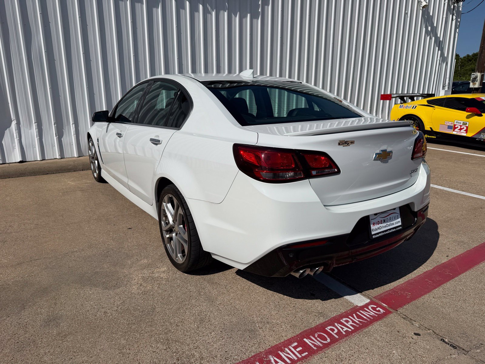 Used 2016 Chevrolet SS RWD image 4