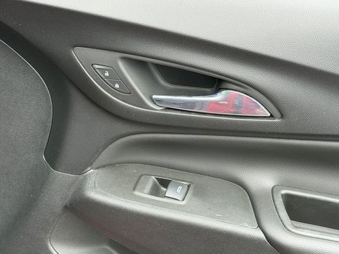 Used 2022 Chevrolet Equinox LT FWD image 37