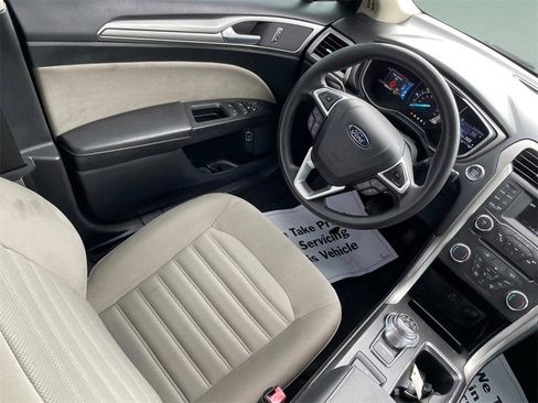 Used 2018 Ford Fusion S image 14