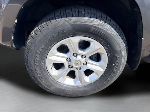 Used 2021 Toyota 4Runner SR5 Premium w/ Moonroof Package image 10