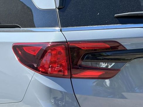 Certified 2025 Honda Odyssey Touring image 9