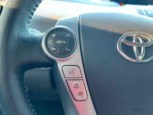 Used 2017 Toyota Prius V Five w/ Advanced Technology Package FWD image 16