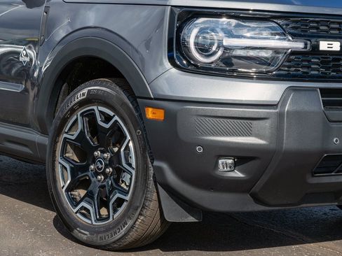 Used 2025 Ford Bronco Sport Outer Banks w/ Outer Banks Tech Package+ image 13