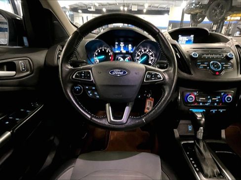 Used 2018 Ford Escape SE w/ SE Sport Appearance Package AWD/4WD image 18
