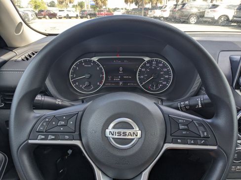 Used 2023 Nissan Sentra SV image 22