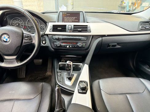 Used 2014 BMW 320i xDrive Sedan image 21